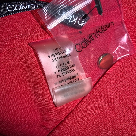 Calvin Klein red split neck long sleeve top Sz L petite button turn back cuffs - Picture 7 of 9